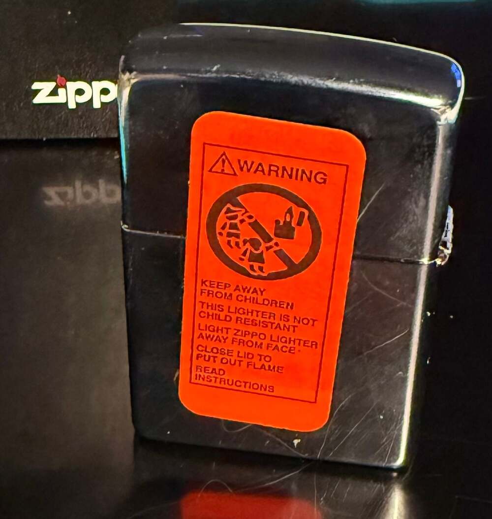 Zippo 2002 Sea Weave Mother of Pearl & Abalone Checkerboard Lighter with Box - Picture 8 of 8